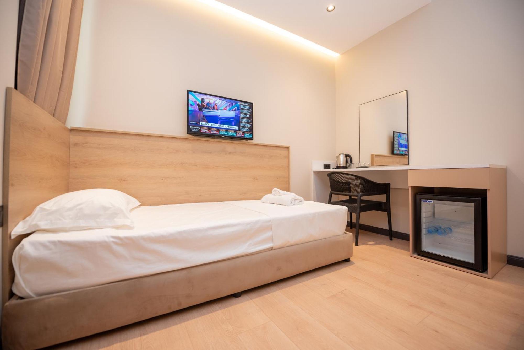 Calma Boutique Hotel فلورا المظهر الخارجي الصورة